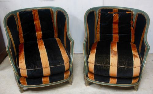 a pair of large armchairs - CATEGORY: ANTIQUE CHAIRS - DATED 1900