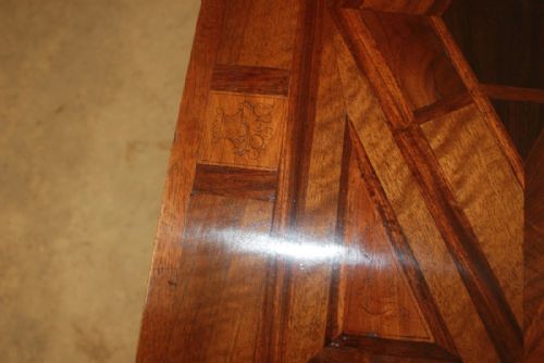 TABLE - ADDITIONAL PHOTO 3
