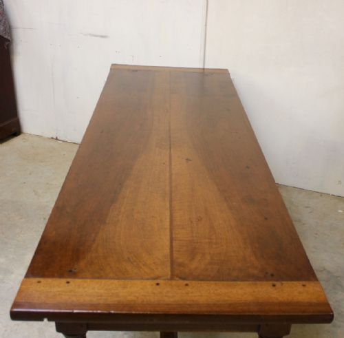 a fine walnut farmhouse table - CATEGORY: ANTIQUE TABLES - DATED 1850