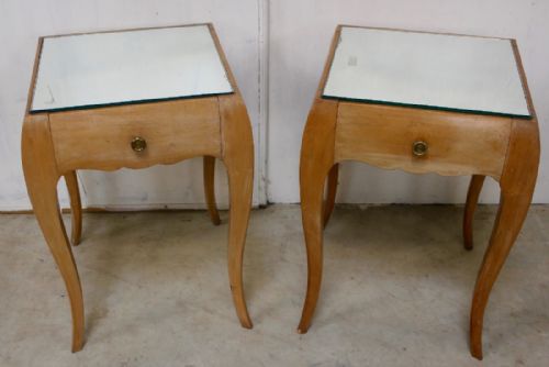 pair of lamp tables - CATEGORY: ANTIQUE TABLES - DATED 1920
