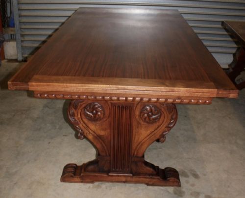 walut dining table - CATEGORY: ANTIQUE TABLES - DATED 1920
