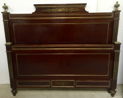 king size mahogany and brass bed - CATEGORY: ANTIQUE BEDS - DATED 19TH CENTURY