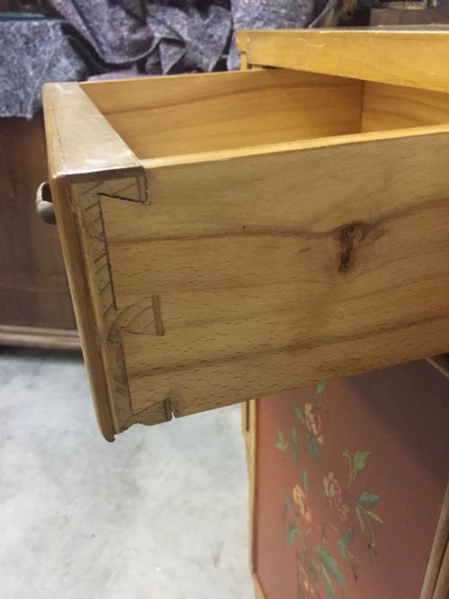 PAIR OF BREAKFRONT BOOKCASES - ADDITIONAL PHOTO 3