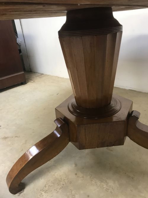 WALNUT ROUND TABLE - ADDITIONAL PHOTO 2