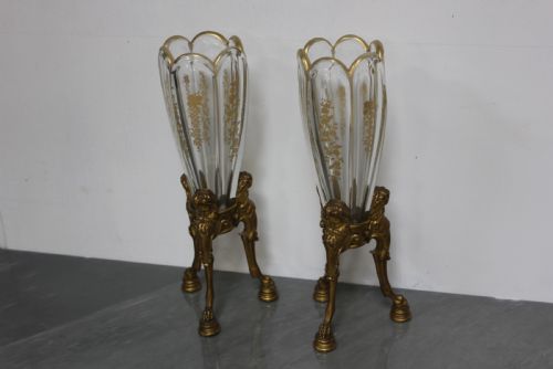 PAIR OF BRONZE AND GLASS VASES - ADDITIONAL PHOTO 2