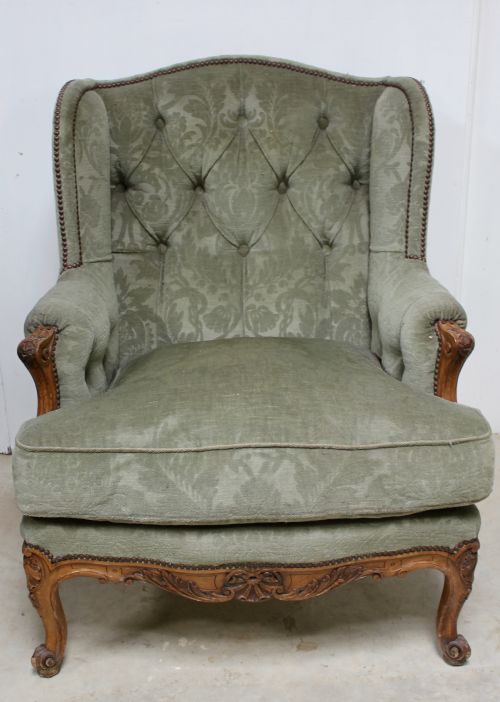 very large french armchair - CATEGORY: ANTIQUE CHAIRS - DATED 19TH CENTURY