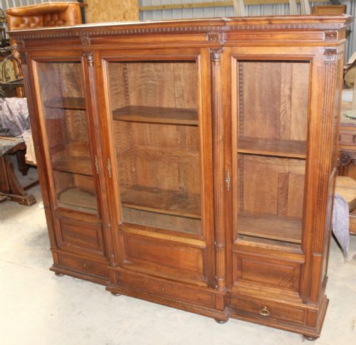 BOOKCASE - ADDITIONAL PHOTO 2