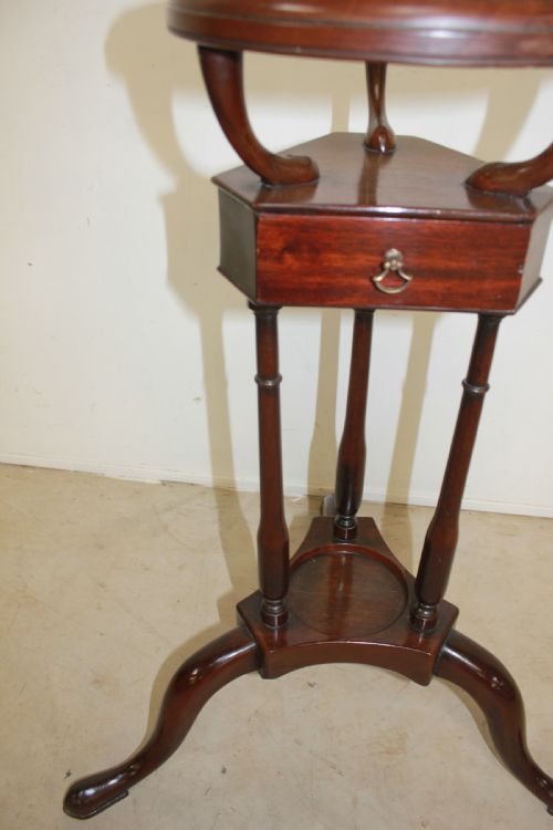 A ANTIQUE WASHSTAND - ADDITIONAL PHOTO 3