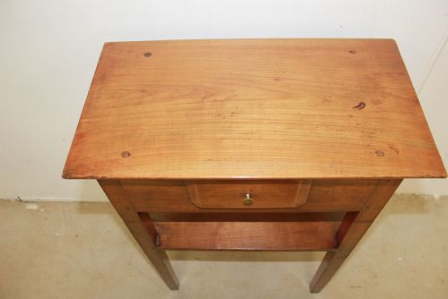 A ANTIQUE CHERRYWOOD TABLE - ADDITIONAL PHOTO 3