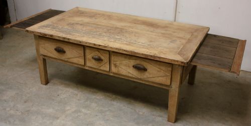 COFFEE TABLE - ADDITIONAL PHOTO 1