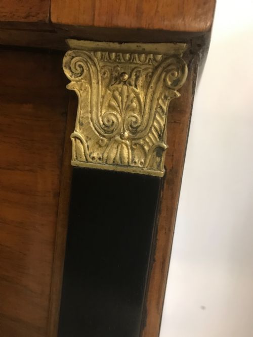 A PAIR OF ITALIAN NIGHT STANDS - ADDITIONAL PHOTO 6