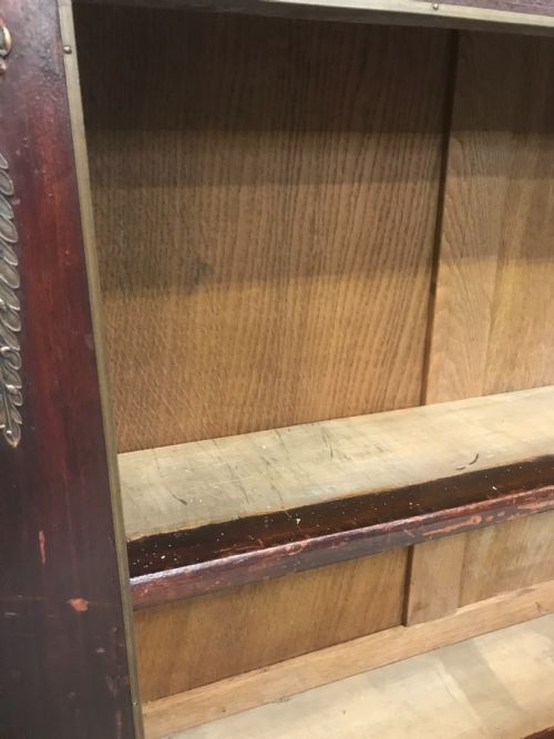 A PAIR OF OPEN BOOKCASES - ADDITIONAL PHOTO 2