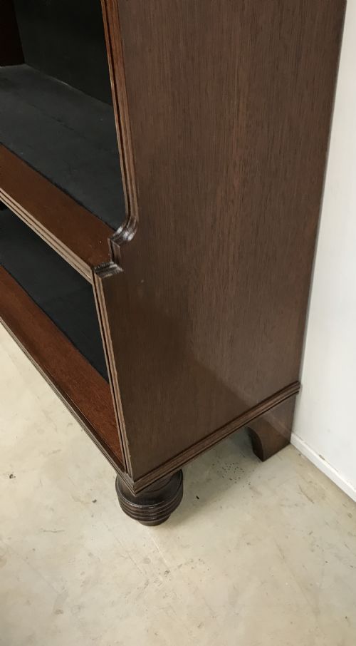 MAHOGANY BOOKCASE - ADDITIONAL PHOTO 3