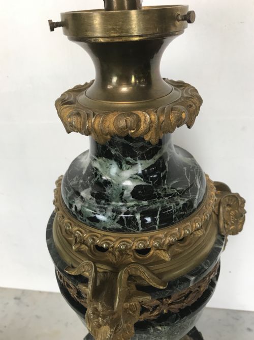FINE PAIR OF BRONZE AND ORMOLU LAMPS - ADDITIONAL PHOTO 6