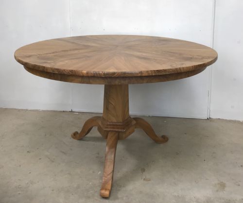 DINING TABLE - ADDITIONAL PHOTO 2
