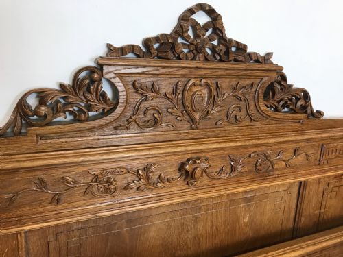 FINE CARVED OAK FRENCH BED KING SIZE - ADDITIONAL PHOTO 3
