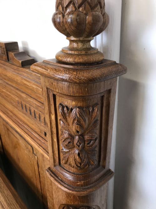 FINE CARVED OAK FRENCH BED KING SIZE - ADDITIONAL PHOTO 5
