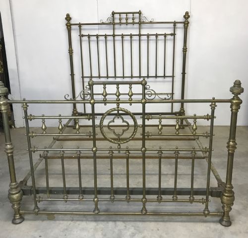 king size brass bed - CATEGORY: ANTIQUE BEDS - DATED 19TH CENTURY