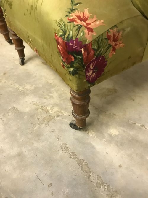 PAIR OF ARMCHAIRS IN HOWARDS STYLE - ADDITIONAL PHOTO 2