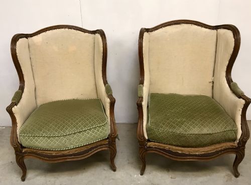 pair of walnut wing back armchairs - CATEGORY: ANTIQUE CHAIRS - DATED 19TH CENTURY