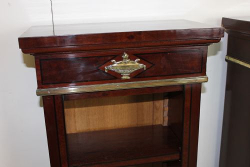 PAIR OF BOOKCASES - ADDITIONAL PHOTO 3