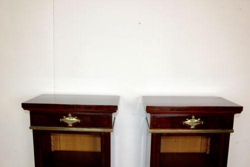 PAIR OF BOOKCASES - ADDITIONAL PHOTO 5