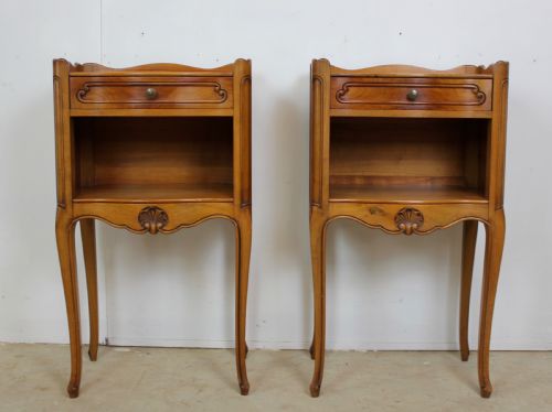 PAIR OF CHERRYWOOD NIGHTSTANDS - ADDITIONAL PHOTO 1