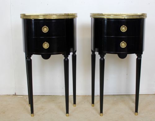 EBONISED PAIR OF NIGHTSTANDS - ADDITIONAL PHOTO 1