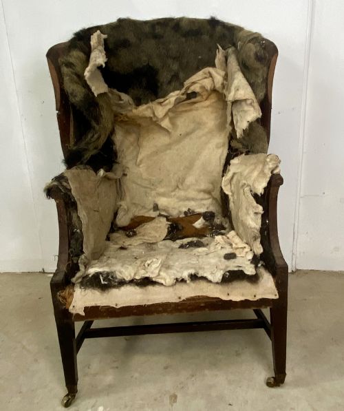 ENGLISH WING BACK CHAIR - ADDITIONAL PHOTO 6