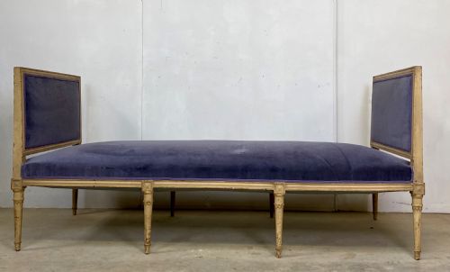 day bed window seat - CATEGORY: ANTIQUE BEDS - DATED 1880