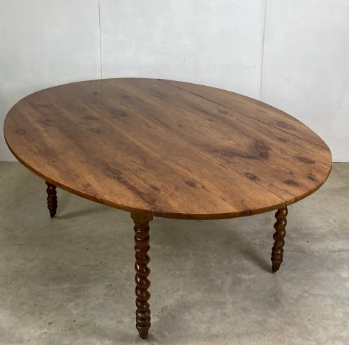rare fruit wood dining table - CATEGORY: ANTIQUE TABLES - DATED 19TH CENTURY