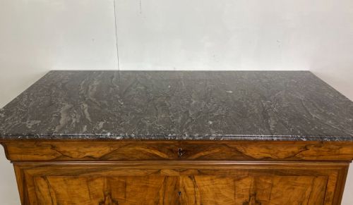 STUNNING FRENCH WALNUT COMMODE - ADDITIONAL PHOTO 9