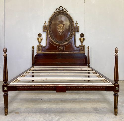 king sized mahogany and gilded bed - CATEGORY: ANTIQUE BEDS - DATED 1850