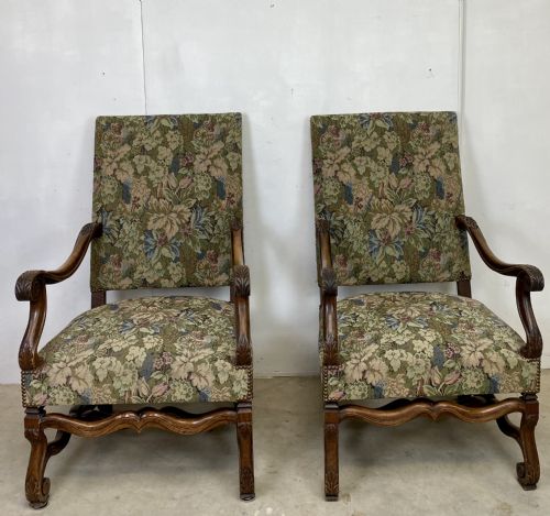 pair of french walnut armchairs - CATEGORY: ANTIQUE CHAIRS - DATED 1890