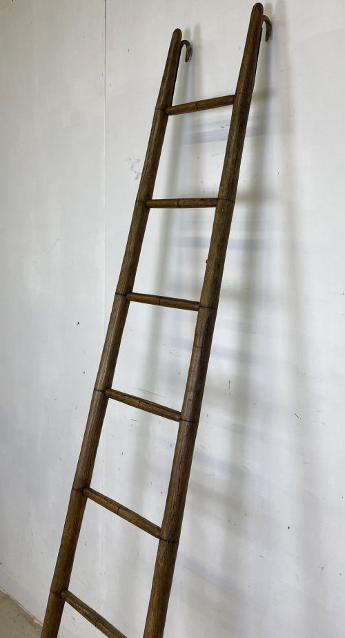 LIBRARY LADDER - ADDITIONAL PHOTO 5