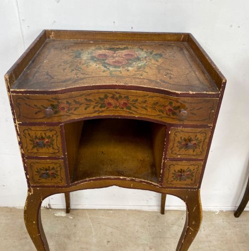 PAIR OF ORIGINAL PAINTED NIGHTSTANDS - ADDITIONAL PHOTO 1