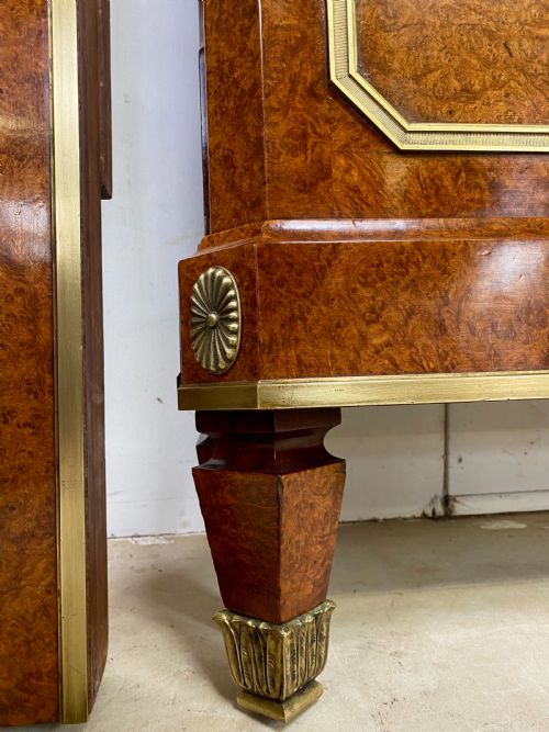 WALNUT AND ORMOLU BED - ADDITIONAL PHOTO 5