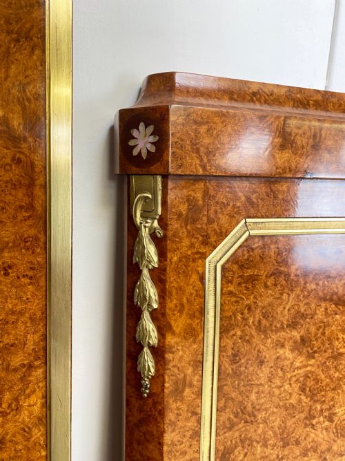 WALNUT AND ORMOLU BED - ADDITIONAL PHOTO 6