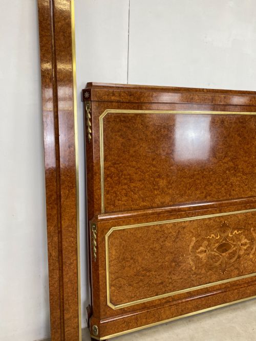 WALNUT AND ORMOLU BED - ADDITIONAL PHOTO 8