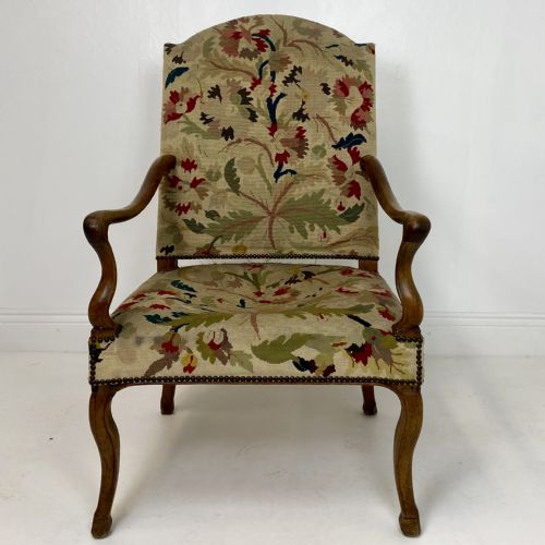 period french armchair - CATEGORY: ANTIQUE CHAIRS - DATED 18TH CENTURY