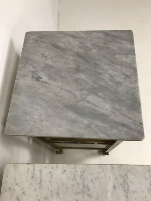 A PAIR OF BRASS AND MARBLE NIGHTSTANDS - ADDITIONAL PHOTO 4