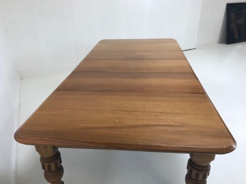 ANTIQUE WALNUT EXTENDING DINING TABLE - ADDITIONAL PHOTO 8