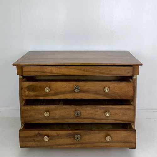 19TH CENTURY FRENCH WALNUT COMMODE - ADDITIONAL PHOTO 8