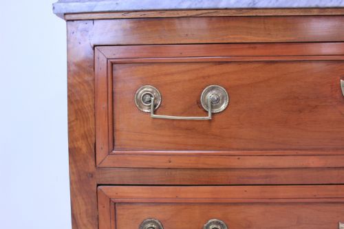 18TH CENTURY FRENCH WALNUT COMMODE - ADDITIONAL PHOTO 9