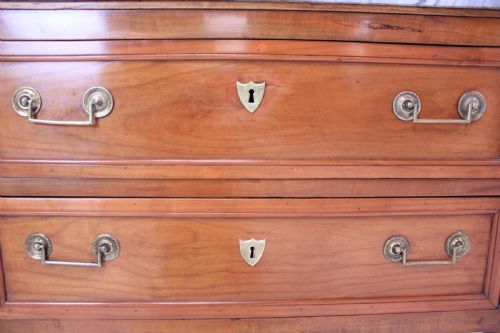 18TH CENTURY FRENCH WALNUT COMMODE - ADDITIONAL PHOTO 10