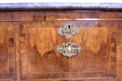 WALNUT SERVING TABLE - ADDITIONAL PHOTO 9