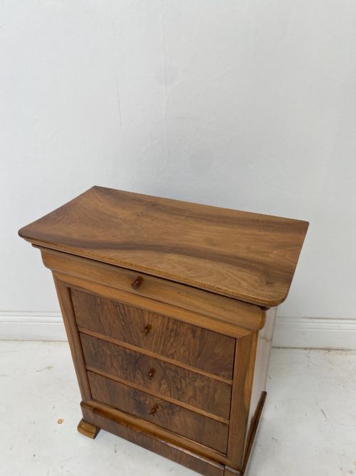 LOUIS PHILIPE WALNUT COMMODE - ADDITIONAL PHOTO 5