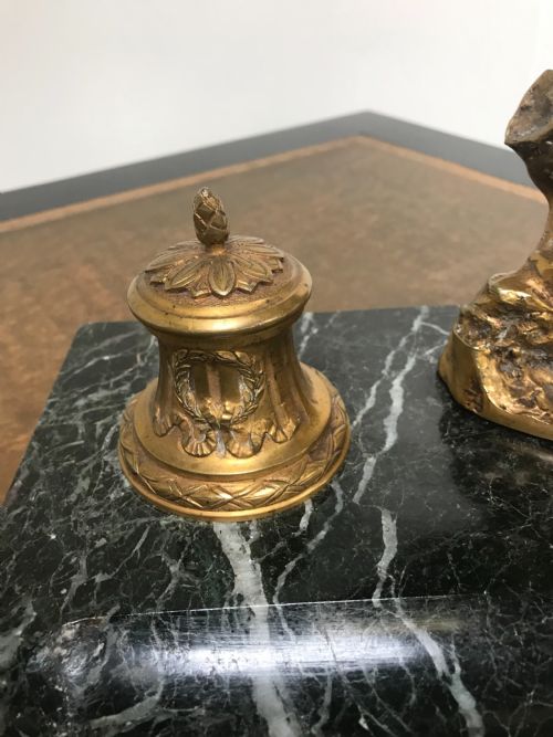 A GILDED BRONZE INKWELL BY A MARIONNET - ADDITIONAL PHOTO 4