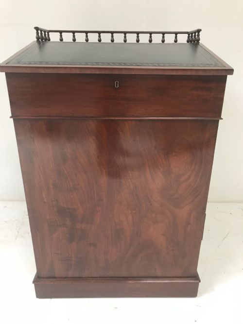 mahogany davenport - CATEGORY: ANTIQUE DESKS - DATED 19TH CENTURY