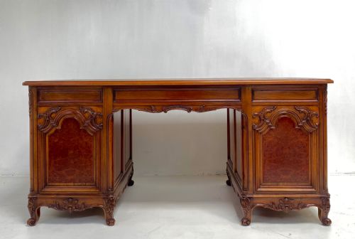 WALNUT PEDESTAL DESK - ADDITIONAL PHOTO 13